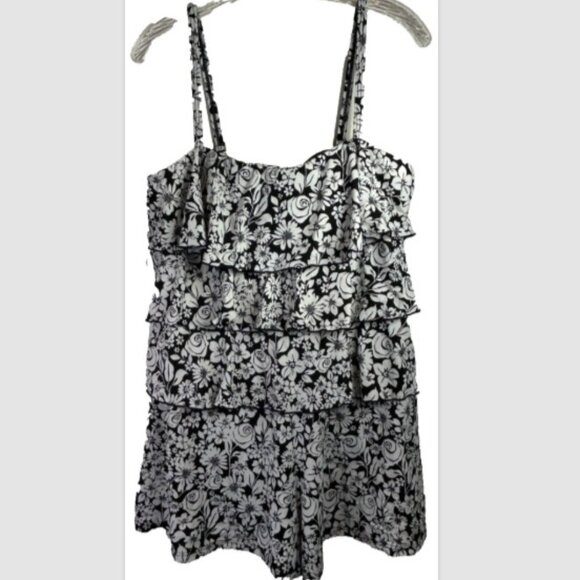 A Shore Fit Swim Dress 14 Black white floral tiered modest one piece panel - Picture 9 of 9